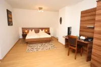 Hotel Landgasthof Euringer Hotels in Manching