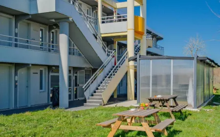 Classic Hôtel - Fontenay-Trésigny Отели в г. Люминьи-Нель-Ормо