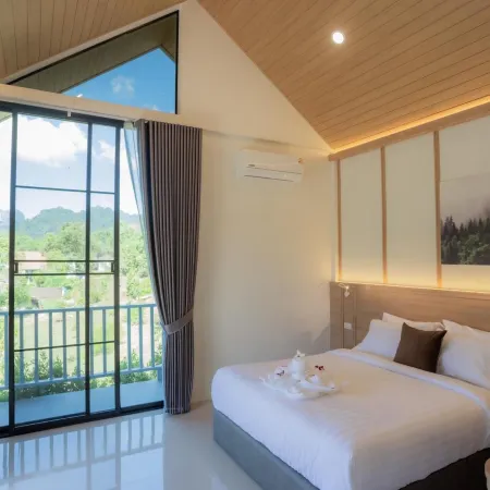 Annrin cafe & Resort Hotels in Phanom