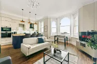 Seafront Duplex Worthing Beach - Sea Views 8 Guests - 4 étoiles