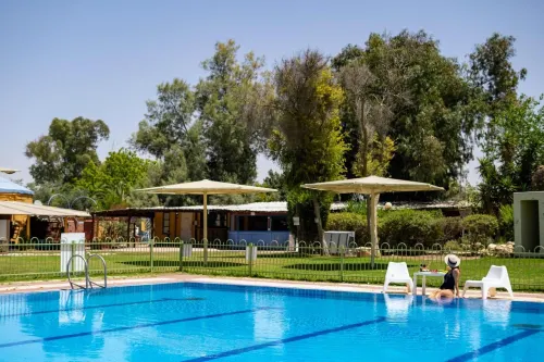 Eretz Zeelim - 4-Star