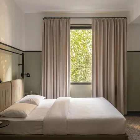 Wellesley Hotel
