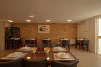 Hotel Randenbroek - breakfast