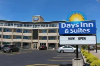 Days Inn & Suites by Wyndham North Bay Downtown Hotels in North Bay