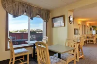 Super 8 by Wyndham Rapid City Hotels in Summerset