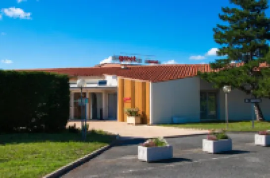 Greet Hotel Castres Saix