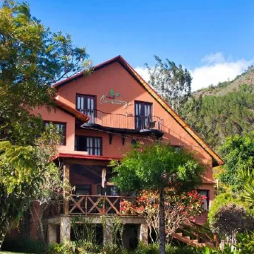 Hotel Rancho Constanza & Cabañas de la Montaña