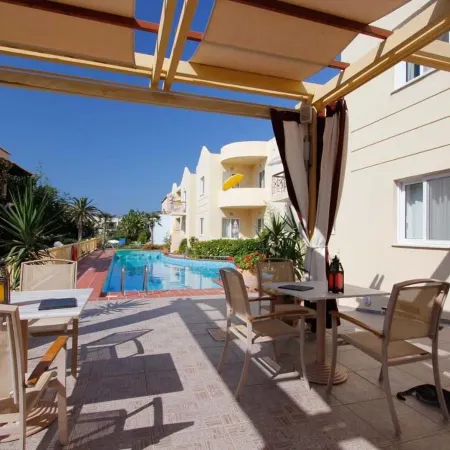 Lambrinos Suites