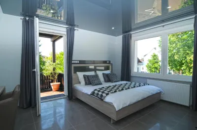 Nanis Hotel & Appartements Các khách sạn ở Neustadt am Rubenberge