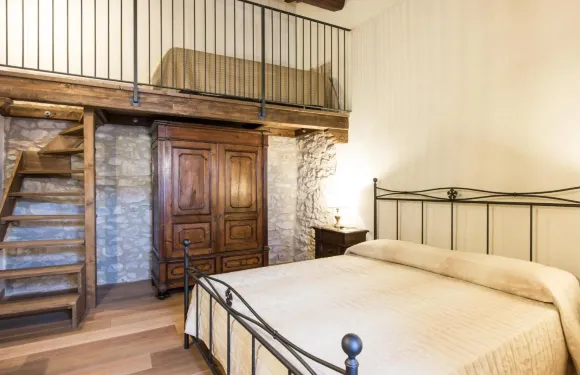 卡斯特羅多莫斯旅館