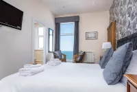 Riviera Guesthouse