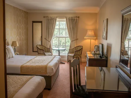 Kee's Hotel Hotels in County Donegal