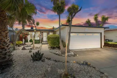 Mid Century Garden View Home Parking Hotels near Bridgepointe Shopping Center