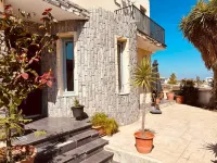 Impeccable 3-Bed Villa in Nicosia فنادق في 