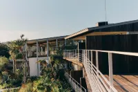 Botanical Pool Club