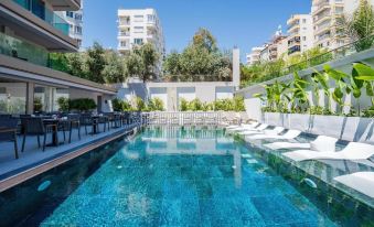 Awen Lara Hotel