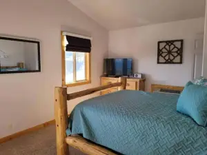 Harbour Village Retreat