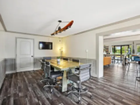 The Guest Lodge Gainesville Hotels in Gainesville