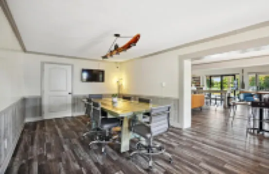 The Guest Lodge Gainesville