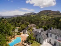 Akamah Estate Hotels in Constantia