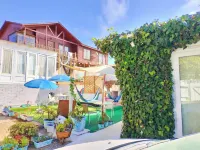 The Ocean Hostel Hotels near San Alfonso del Mar