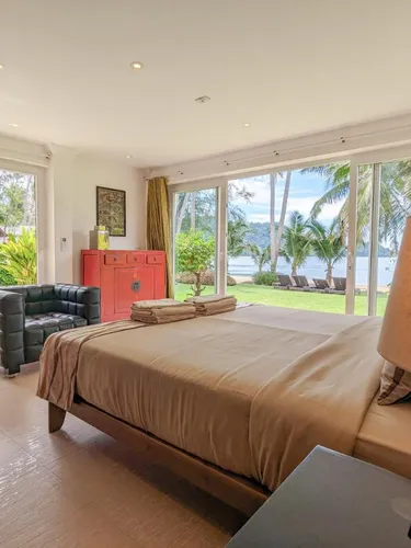 รูปภาพของBeachfront 5-bedroom Villa - by KohChangVillas