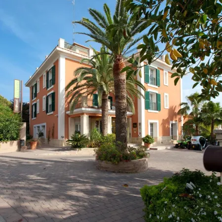 Hotel MR les Rotes