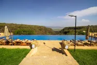 Africa Safari Manyara Escarpment Camping - Pool