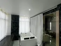 Hotel The Octave Hotel a Surat