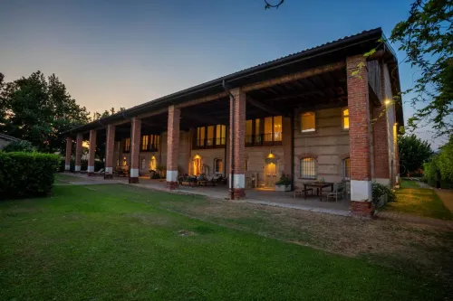 Santellone Resort Hotels in Brescia