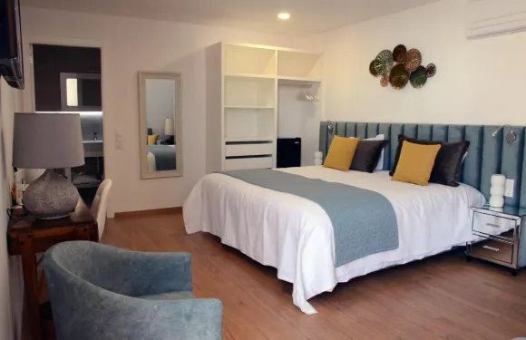 雷塔託梅莫里亞卡薩德坎波酒店