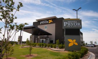 Hotel Pryor