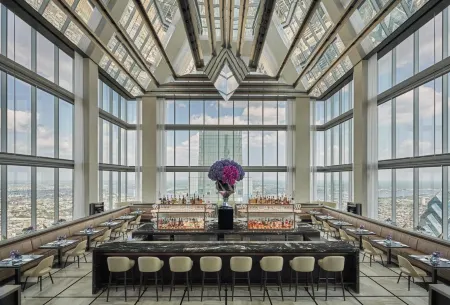 Four Seasons Hotel Philadelphia at Comcast Center Отели рядом с достопримечательностью «Пеннс Ландинг»