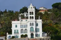 Hotel Piccolo Lido Hotels near Mostra Permanente "p. Mariani"