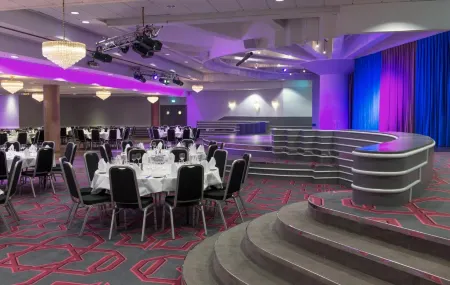 Thon Hotel Oslofjord Отели в г. Rykkinn