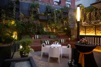 帕拉西奧波峰飯店