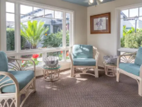 Wave Crest Resort デル・マーのホテル