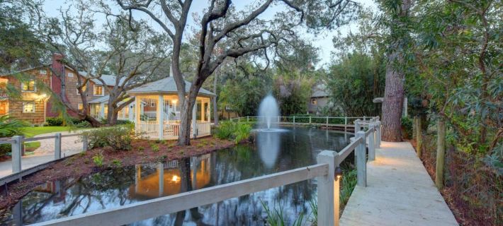The Grey Owl Inn Ξενοδοχεία στην πόλη Glynn County