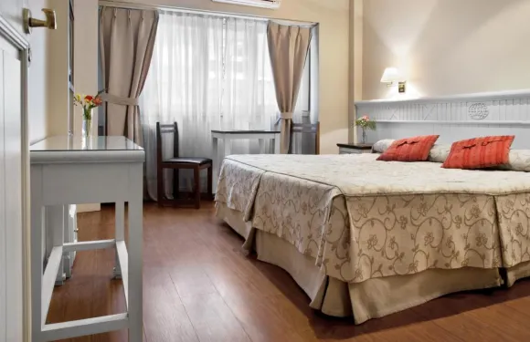 埃斯特角城酒店