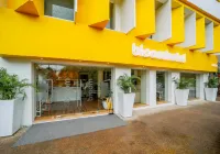 Bloom Hotel - Worli South Mumbai Hotel dekat Jaslok Hospital and Research Centre