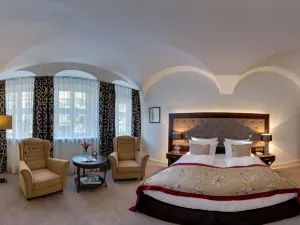 Romantik Hotel Burgkeller & Residenz Kerstingshaus