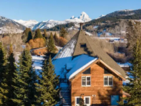 Teton Teepee Lodge Hotels in Teton County
