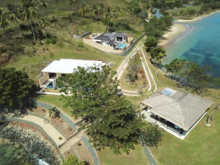 Lombok Sunset Bay Resort Отели рядом с достопримечательностью «Gili Nanggu»