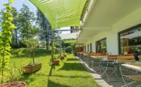 Landhotel Seeg - parking