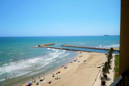 Sea You Apartamentos Valencia Port Saplaya Отели в г. Port Saplaya