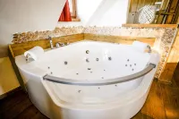 Hotel Leyla Hotels in Černá v Pošumaví