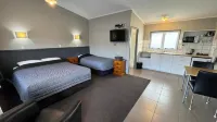 Central Court Motel Các khách sạn ở Woodhill