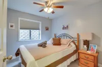Walkable Lead Condo 5 Mi to Terry Peak Ski Area!