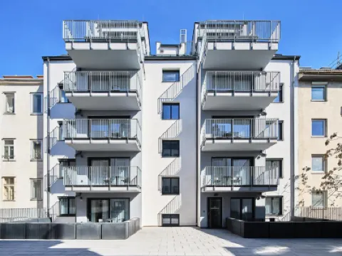 Spacious Apartments Next to Puplic Transport U1 Direct Connection to Citycenter - MyFavorit Hotels in der Nähe von 4 Corners Christian Fellowship