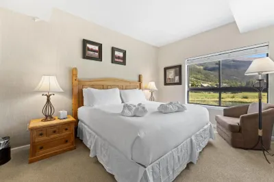 Greens at Copper 217 by Summit County Mountain Retreats Hotels in Copper Mountain